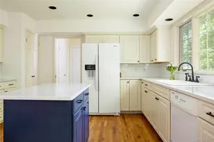 8579 New Suffolk Ave, Cutchogue, NY 11935 - Photo 5