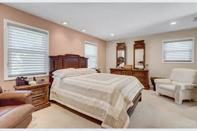 54 Sandy Hollow Drive, Smithtown, NY 11787 - Photo 25