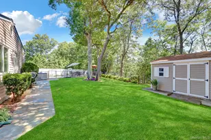 54 Sandy Hollow Dr, Smithtown, NY 11787 - Photo 31