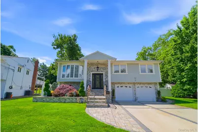 7 Dunhill Road, Manhasset Hills, NY 11040 - Photo 1