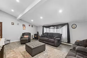 1426 Ackerson Blvd, Bay Shore, NY 11706 - Photo 9