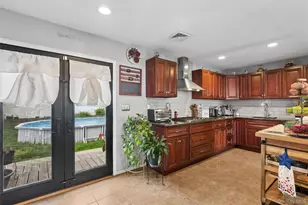 1426 Ackerson Blvd, Bay Shore, NY 11706 - Photo 7