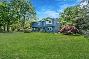 489 Carnation Dr, Shirley, NY 11967 - Photo 3