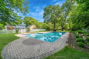 489 Carnation Dr, Shirley, NY 11967 - Photo 21