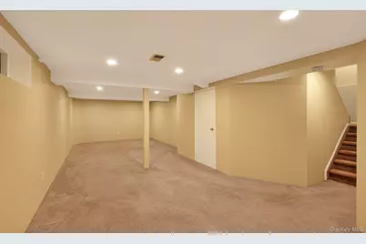 1 Summerfield Circle, Central Islip, NY 11722 - Photo 17