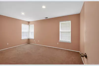 1 Summerfield Circle, Central Islip, NY 11722 - Photo 25