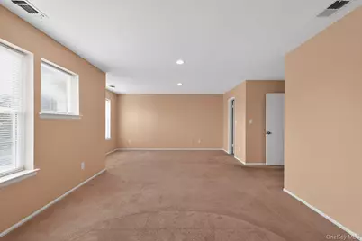 1 Summerfield Circle, Central Islip, NY 11722 - Photo 15