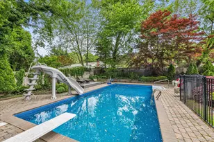 15 Bluff Cir, Hauppauge, NY 11788 - Photo 25