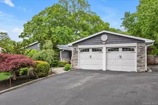 15 Bluff Cir, Hauppauge, NY 11788 - Photo 3