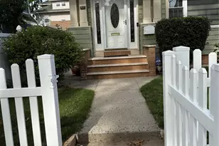 110-07 196th St, Saint Albans, NY 11412 - Photo 29
