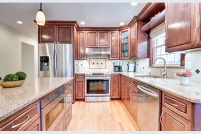 37 Clinton Drive, Washingtonville, NY 10992 - Photo 11