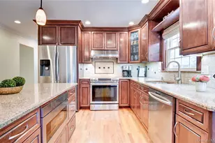 37 Clinton Dr, Washingtonville, NY 10992 - Photo 11