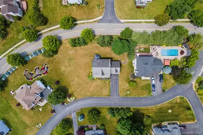 8 Cedardale Loop, Wappingers Falls, NY 12590 - Photo 5