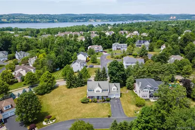 8 Cedardale Loop, Wappingers Falls, NY 12590 - Photo 3