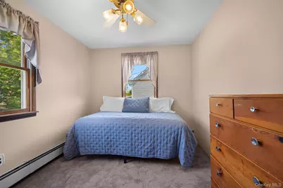 11 Balsam Lane, Levittown, NY 11756 - Photo 21