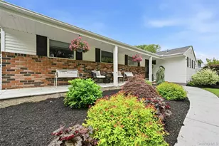 29 Kirkland Dr, Greenlawn, NY 11740 - Photo 3