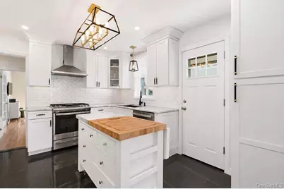 27 Alice Court, East Rockaway, NY 11518 - Photo 7