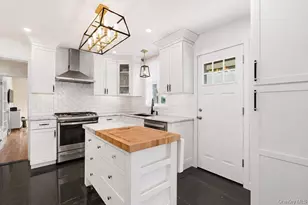 27 Alice Ct, East Rockaway, NY 11518 - Photo 7