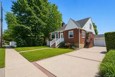 27 Alice Court, East Rockaway, NY 11518 - Photo 31