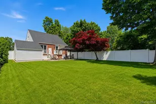 27 Alice Ct, East Rockaway, NY 11518 - Photo 25