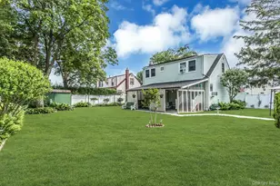 93 Gilroy Ave, Uniondale, NY 11553 - Photo 25