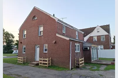 79 Elmwood Avenue, Hempstead, NY 11550 - Photo 15