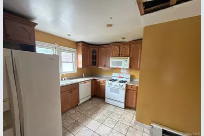 79 Elmwood Avenue, Hempstead, NY 11550 - Photo 5