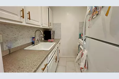 47 Alta Avenue #3C, Yonkers, NY 10705 - Photo 9