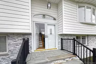 107 Beverly Rd, Massapequa, NY 11758 - Photo 3