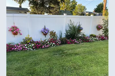 53 Elves Lane, Levittown, NY 11756 - Photo 29