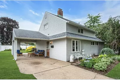53 Elves Lane, Levittown, NY 11756 - Photo 3