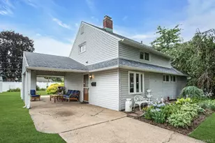 53 Elves Ln, Levittown, NY 11756 - Photo 3