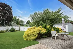 53 Elves Ln, Levittown, NY 11756 - Photo 23