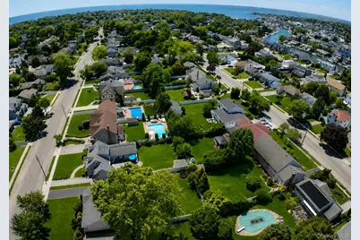 51 Fox Boulevard, Massapequa, NY 11758 - Photo 37