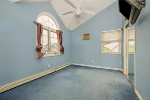 88 Bloomingdale Rd, Levittown, NY 11756 - Photo 17