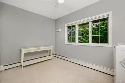 88 Bloomingdale Road, Levittown, NY 11756 - Photo 15