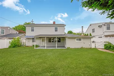 88 Bloomingdale Road, Levittown, NY 11756 - Photo 21
