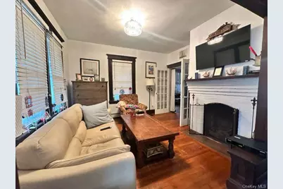 32 Herbert Avenue, Port Washington, NY 11050 - Photo 3