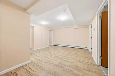 261 E 239th Street, Bronx, NY 10470 - Photo 41