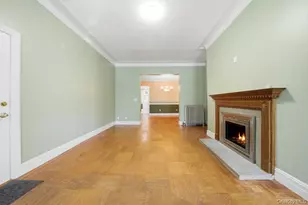 261 E 239th St, Bronx, NY 10470 - Photo 7