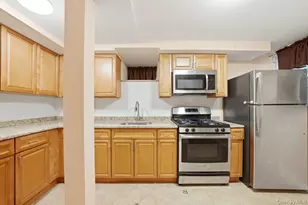 261 E 239th St, Bronx, NY 10470 - Photo 37