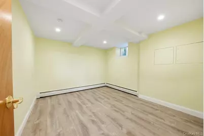 261 E 239th Street, Bronx, NY 10470 - Photo 43