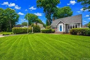 1905 Park Ave, East Meadow, NY 11554 - Photo 3