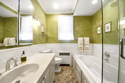 1843 Yates Avenue, Bronx, NY 10461 - Photo 19