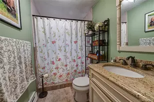 4 Country Greens Dr, Holtsville, NY 11742 - Photo 15