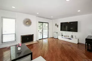 81 Estate Dr, Jericho, NY 11753 - Photo 9