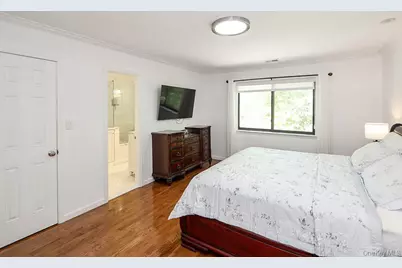 81 Estate Drive, Jericho, NY 11753 - Photo 17