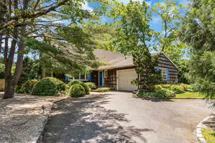 27 Arcadia Dr, Dix Hills, NY 11746 - Photo 5