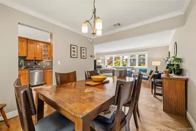 4 Forest Knoll Drive, Suffern, NY 10901 - Photo 9