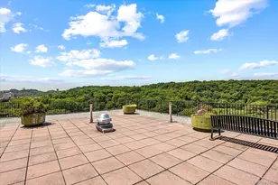 579 W 215th St, New York, NY 10034 - Photo 13